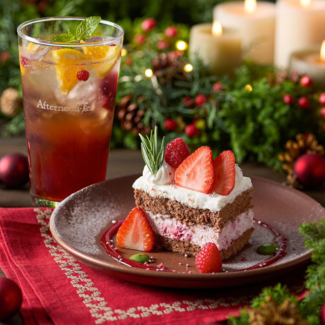 苺とラズベリーのクリスマスショートケーキプレート